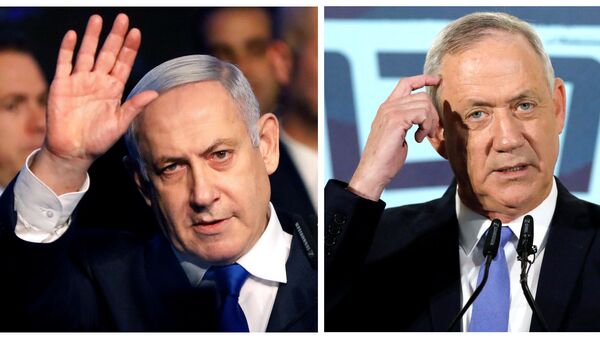 El primer ministro israelí en funciones, Benjamín Netanyahu, y el líder de la coalición Azul y Blanco, Benny Gantz - Sputnik Mundo