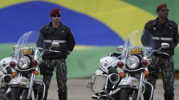 Soldados de la Fuerza Nacional de Brasil - Sputnik Mundo