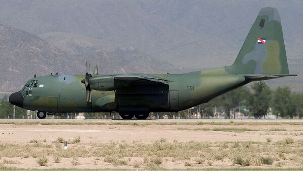 C-130B Hercules de la Fuerza Aérea Uruguaya  - Sputnik Mundo