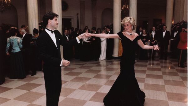 John Travolta baila con la princesa Diana en una cena en la Casa Blanca en Washington - Sputnik Mundo