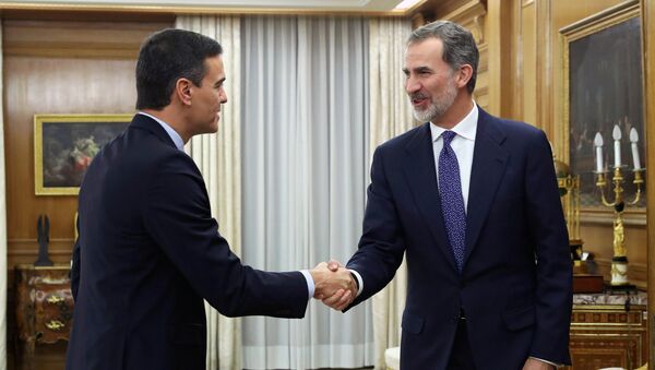 Presidente del Gobierno español, Pedro Sánchez, y el rey de España, Felipe VI - Sputnik Mundo