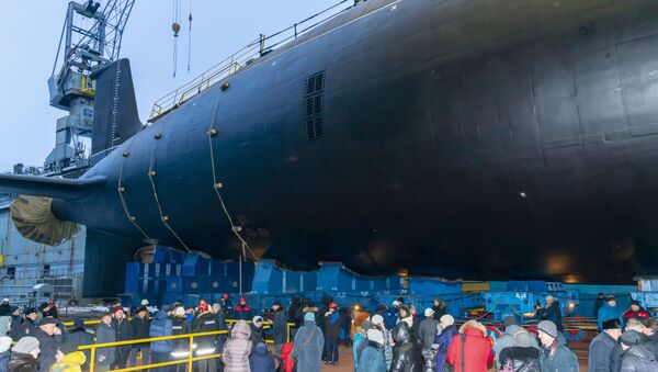 Lanzamiento del submarino nuclear Novosibirsk del proyecto Yasen-M en Severodvinsk - Sputnik Mundo