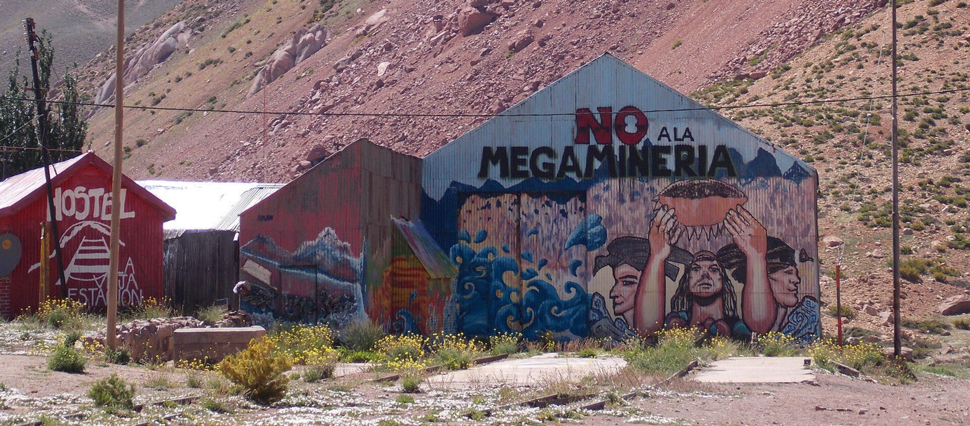 Mural contra megaminería en ruta de Mendoza a Chile  - Sputnik Mundo, 1920, 26.12.2019
