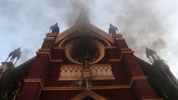 Incendio en la iglesia San Francisco de Borja - Sputnik Mundo