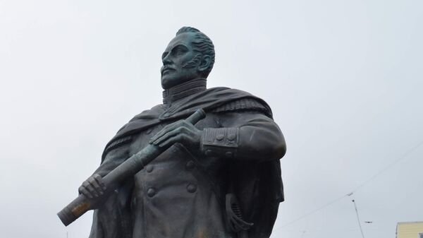 Monumento al navegante ruso, el descubridor de la Antártida, Fabian Gottlieb Bellingshausen - Sputnik Mundo