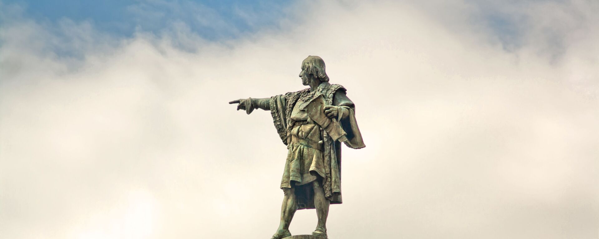 El monumento de Cristóbal Colón en Barcelona, España - Sputnik Mundo, 1920, 12.10.2022