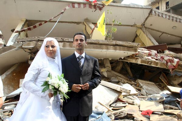 El amor lo puede todo: las bodas celebradas durante guerras y desastres naturales
 - Sputnik Mundo