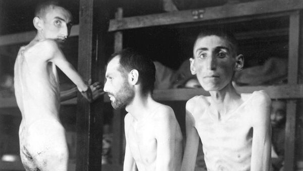 Prisioneros en un campo de concentración nazi - Sputnik Mundo
