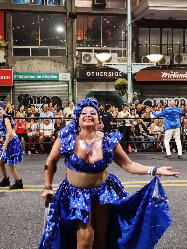 El desfile inugural del Carnaval de Uruguay es un concurso en sí mismo y este 2020 compitieron poco más de 50 agrupaciones - Sputnik Mundo