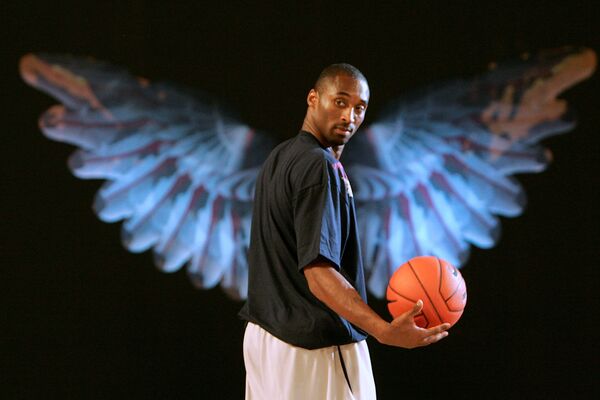 La trágica muerte del legendario jugador de baloncesto Kobe Bryant
 - Sputnik Mundo