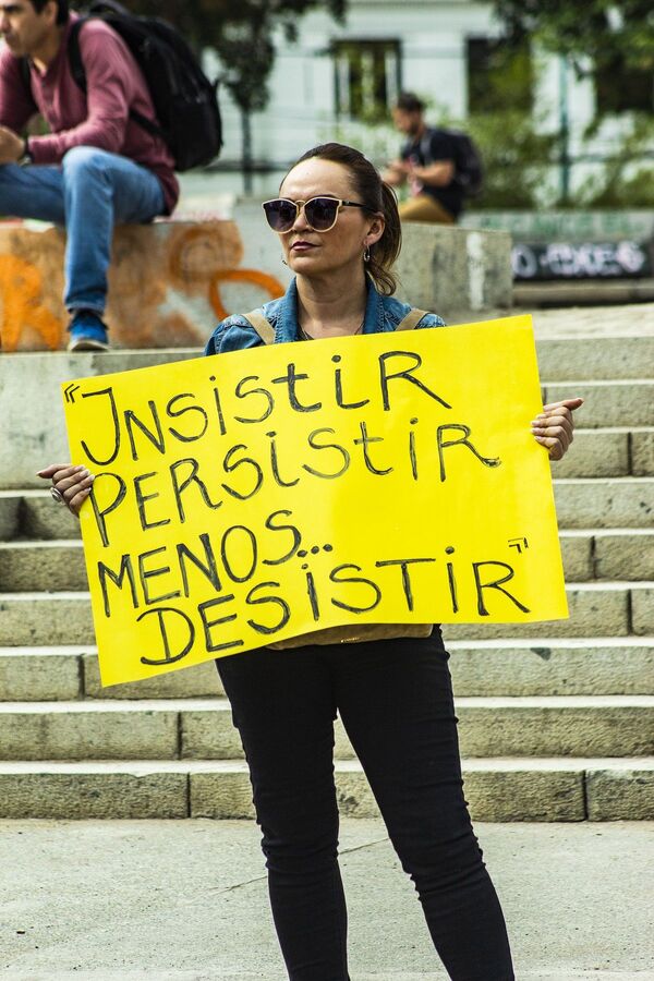 La calle no hay que soltarla: las protestas de las mujeres en Chile La calle no hay que soltarla: las protestas de las mujeres en Chile - Sputnik Mundo