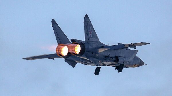 Un MiG-31 ruso (archivo) - Sputnik Mundo