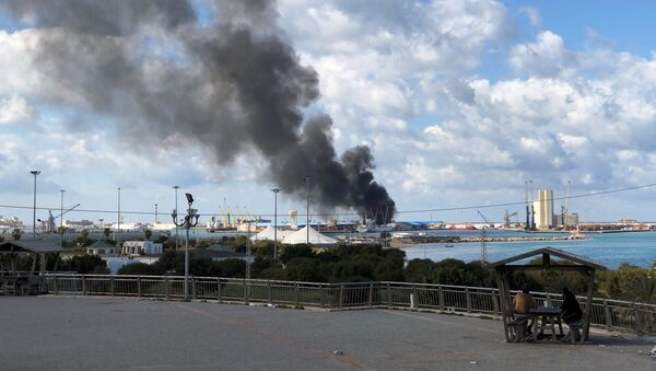 El puerto de Trípoli, Libia, tras el ataque - Sputnik Mundo