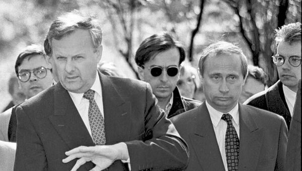 Anatoli Sobchak y Vladímir Putin (archivo) - Sputnik Mundo