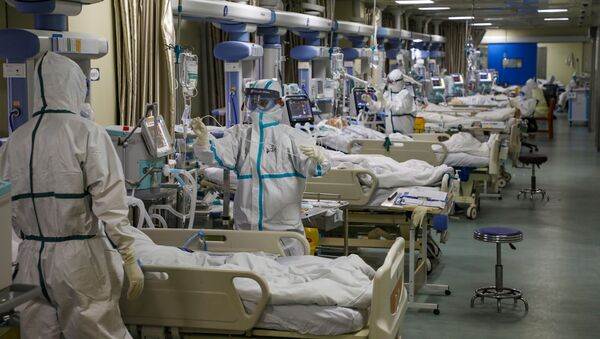 Un hospital para enfermos con el coronavirus en Wuhan - Sputnik Mundo