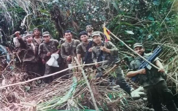 Soldados ecuatorianos durante la guerra del Cenepa - Sputnik Mundo