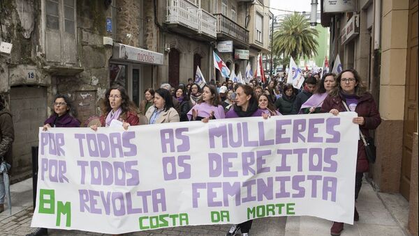 Manifestación del 8 de marzo en Cee (A Coruña) - Sputnik Mundo
