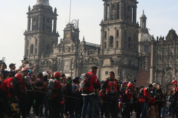 Megamarcha feminista en la Ciudad de México por el Día Internacional de la Mujer - Sputnik Mundo