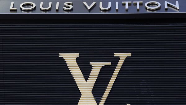 Louis Vuitton (logo) - Sputnik Mundo