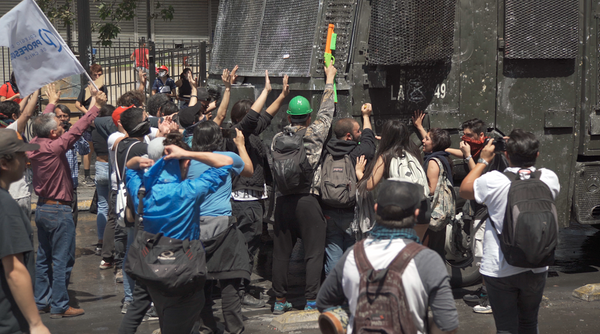 Los 2.500 presos de la revuelta en Chile de los que no se hablan Los 2.500 presos de la revuelta en Chile de los que no se hablan - Sputnik Mundo
