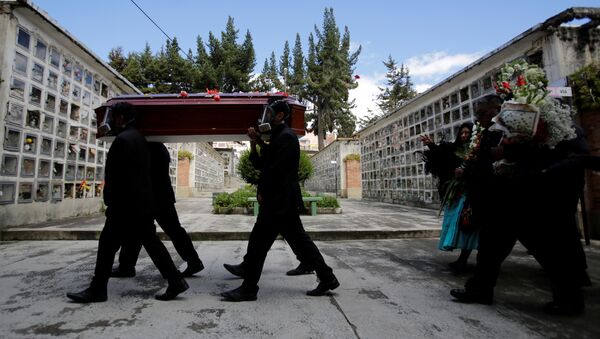 Un funeral en Bolivia (imagen referencial) - Sputnik Mundo