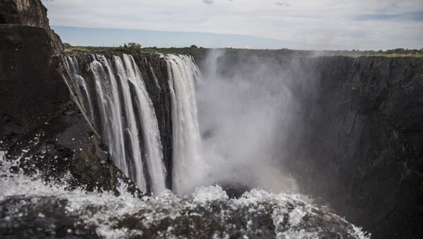 Las Cataratas Victoria en Zambia - Sputnik Mundo
