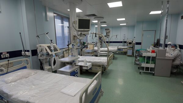 Un hospital para pacientes con coronavirus en Moscú - Sputnik Mundo