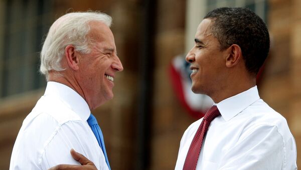 El ex presidente de EEUU, Barack Obama con el candidato presidencial del Partido Demócrata, Joe Biden - Sputnik Mundo