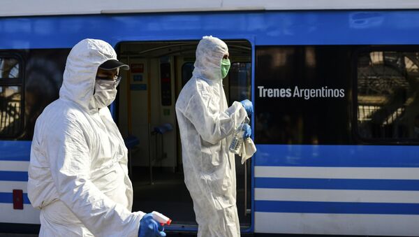 Desinfección de trenes en Buenos Aires, Argentina - Sputnik Mundo
