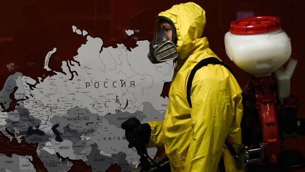 Desinfección de espacios públicos en Rusia - Sputnik Mundo