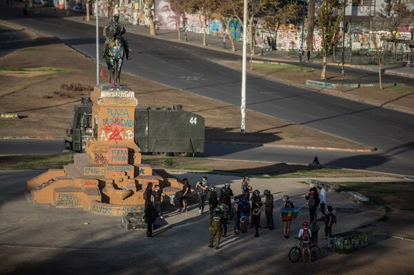 A seis meses del estallido social en Chile: Volveremos A seis meses del estallido social en Chile: Volveremos - Sputnik Mundo