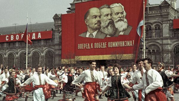 Celebraciones en la Plaza Roja, Moscú (archivo) - Sputnik Mundo