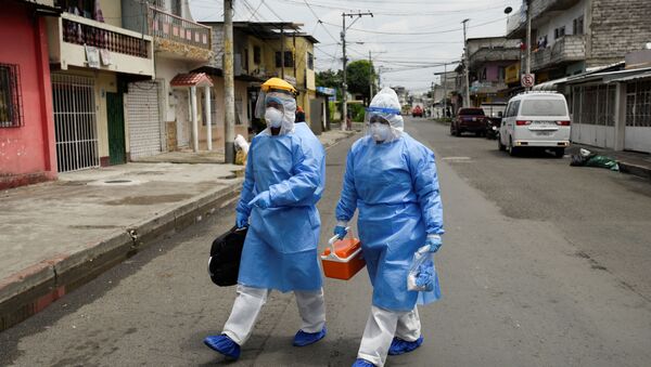 Médicos en Guayaquil, Ecuador - Sputnik Mundo