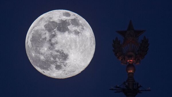 La Luna vista desde Moscú (archivo) - Sputnik Mundo