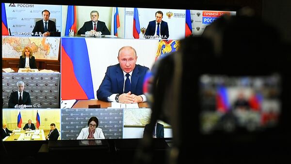 La rueda de prensa del presidente de Rusia, Vládimir Putin - Sputnik Mundo