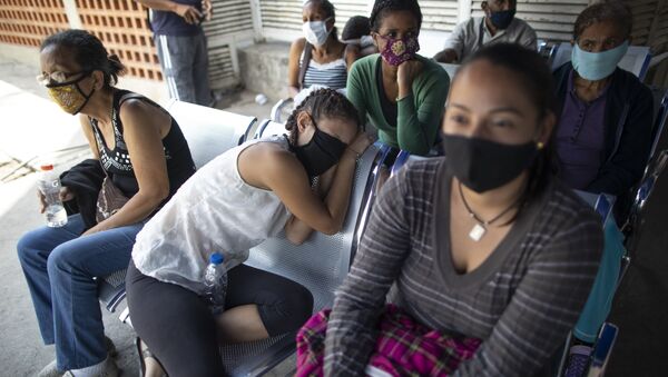Pacientes en un hospital en Caracas - Sputnik Mundo