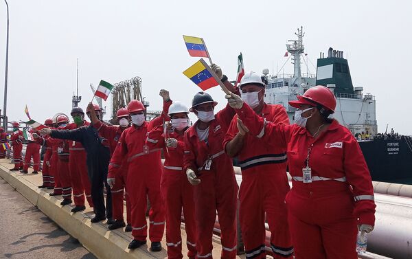 Bienvenida al barco petrolero iraní Fortune en la refinería El Palito, en Venezuela - Sputnik Mundo