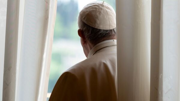 El Papa Francisco lleva a cabo una audiencia general  virtualmente debido al brote de coronavirus en el Vaticano (archivo) - Sputnik Mundo