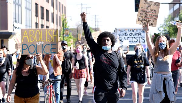 Protestas en Minneapolis  - Sputnik Mundo