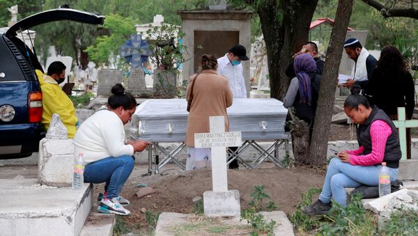 La situación en cementerios mexicanos - Sputnik Mundo