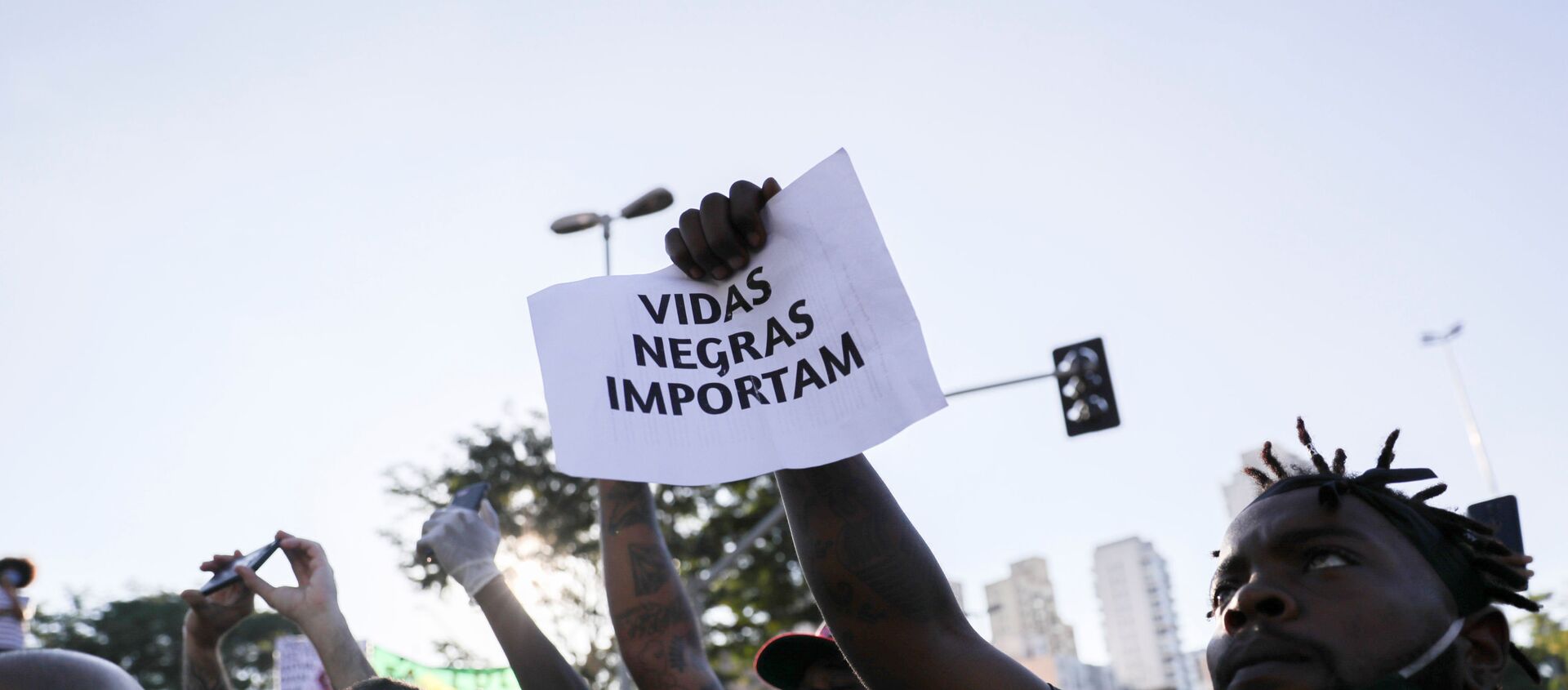 Manifestantes contra el racismo durante una protesta en Sao Paulo, Brasil - Sputnik Mundo, 1920, 08.06.2020