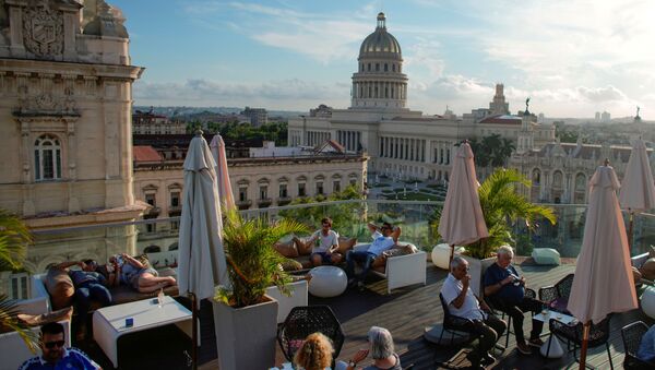 Café en una azotea en el centro de La Habana, Cuba (archivo) - Sputnik Mundo