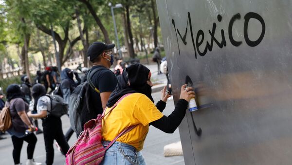 Protestas contra la brutalidad policial en México - Sputnik Mundo