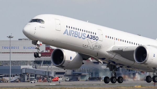 Un Airbus A350 (imagen referencial) - Sputnik Mundo