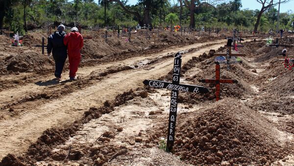 Cementerio de víctimas de COVID-19 en Trinidad, Bolivia - Sputnik Mundo