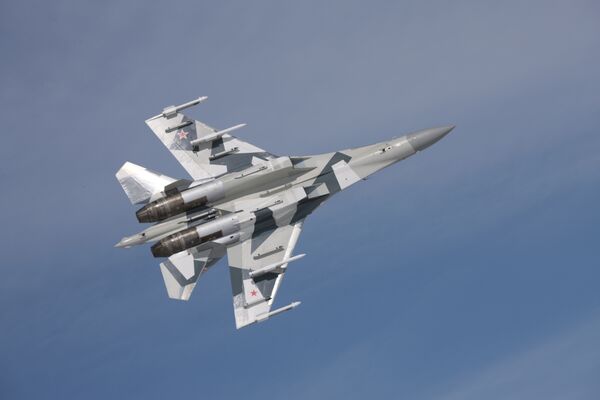 Rusia desarrollará nuevas tácticas de combate aéreo para cazas Su-35S - Sputnik Mundo