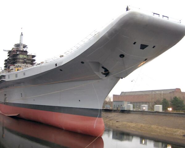 El portaaviones “Almirante Gorshkov” será “Todopoderoso” en la India - Sputnik Mundo