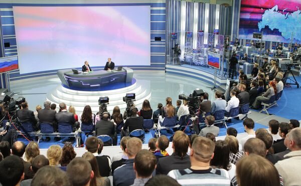 Putin reconoce que hay influencia de criminales en municipalidades rusas - Sputnik Mundo