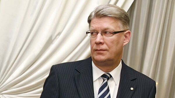 Medvédev analizará con el presidente de Letonia derechos de la población del habla rusa y temas de economía - Sputnik Mundo