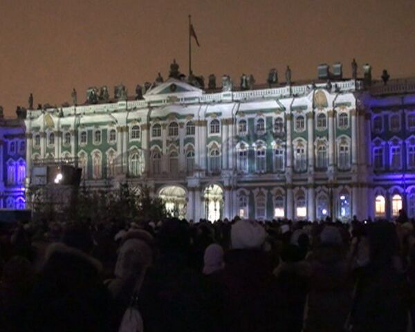 Palacio de Invierno de San Petersburgo convertido en “acuario” - Sputnik Mundo